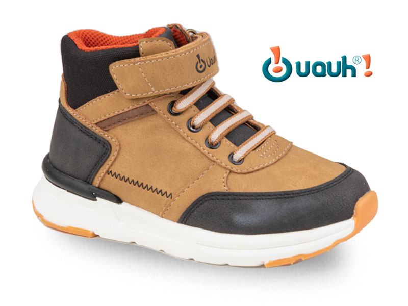 bota deportiva