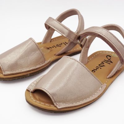 menorquina barefoot